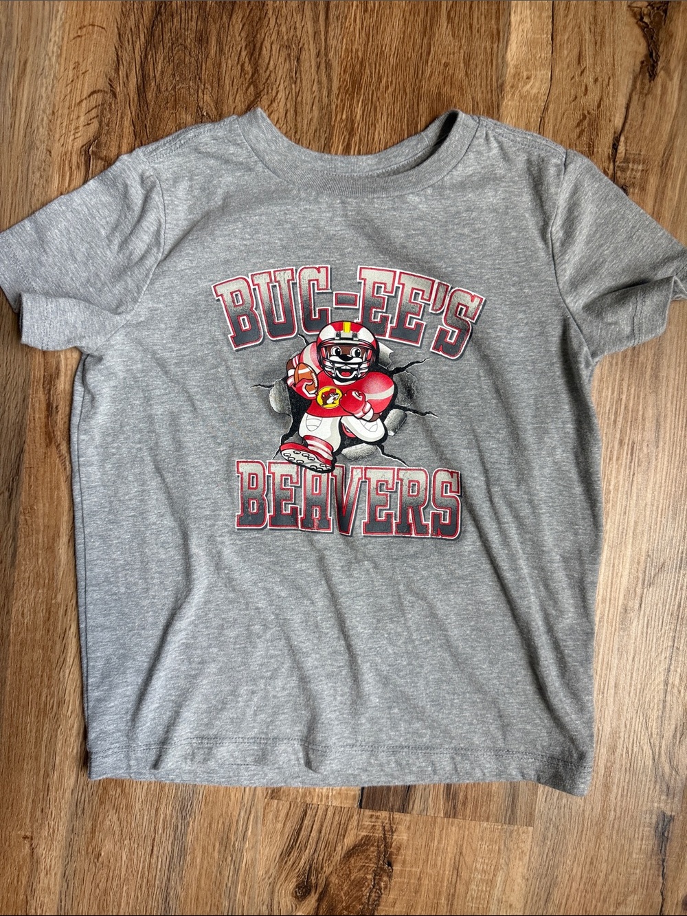 Buc-ee's Beavers Kids Short-Sleeve Graphic Tee - Gray with Red Accent